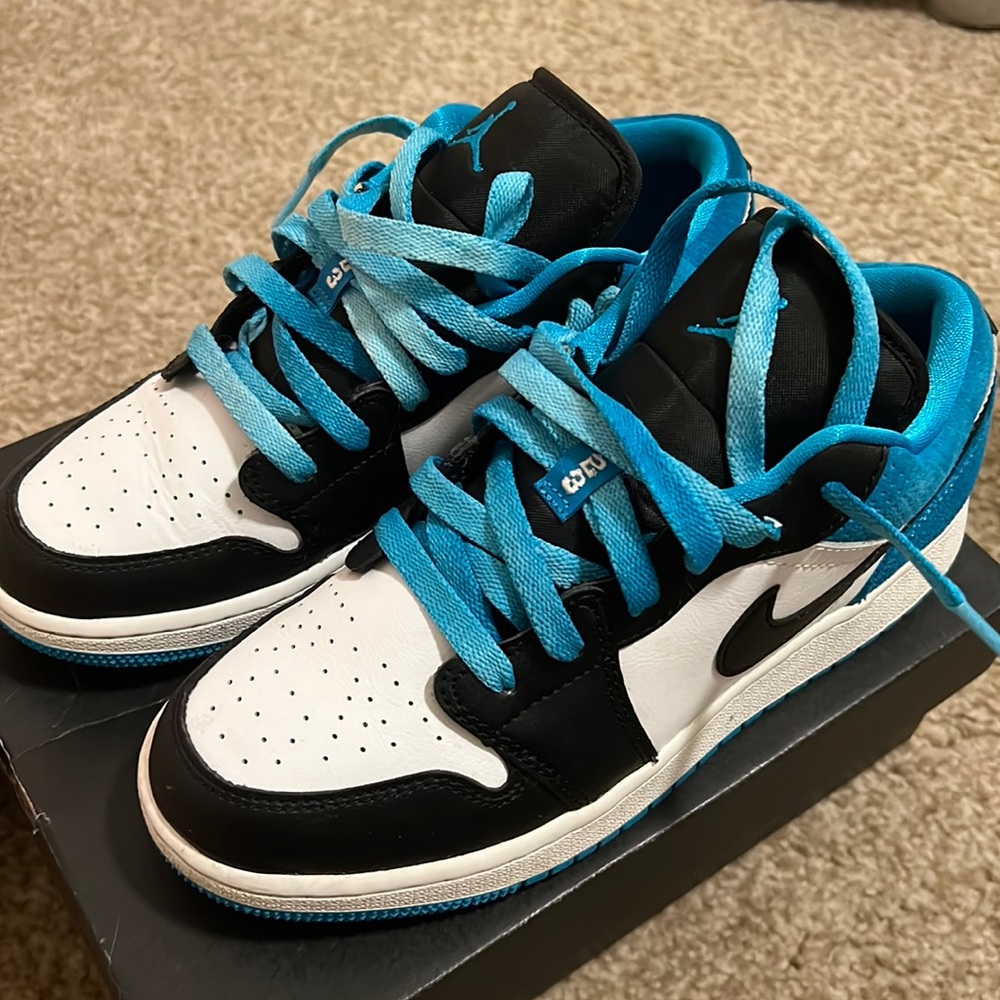 Low top Jordan’s